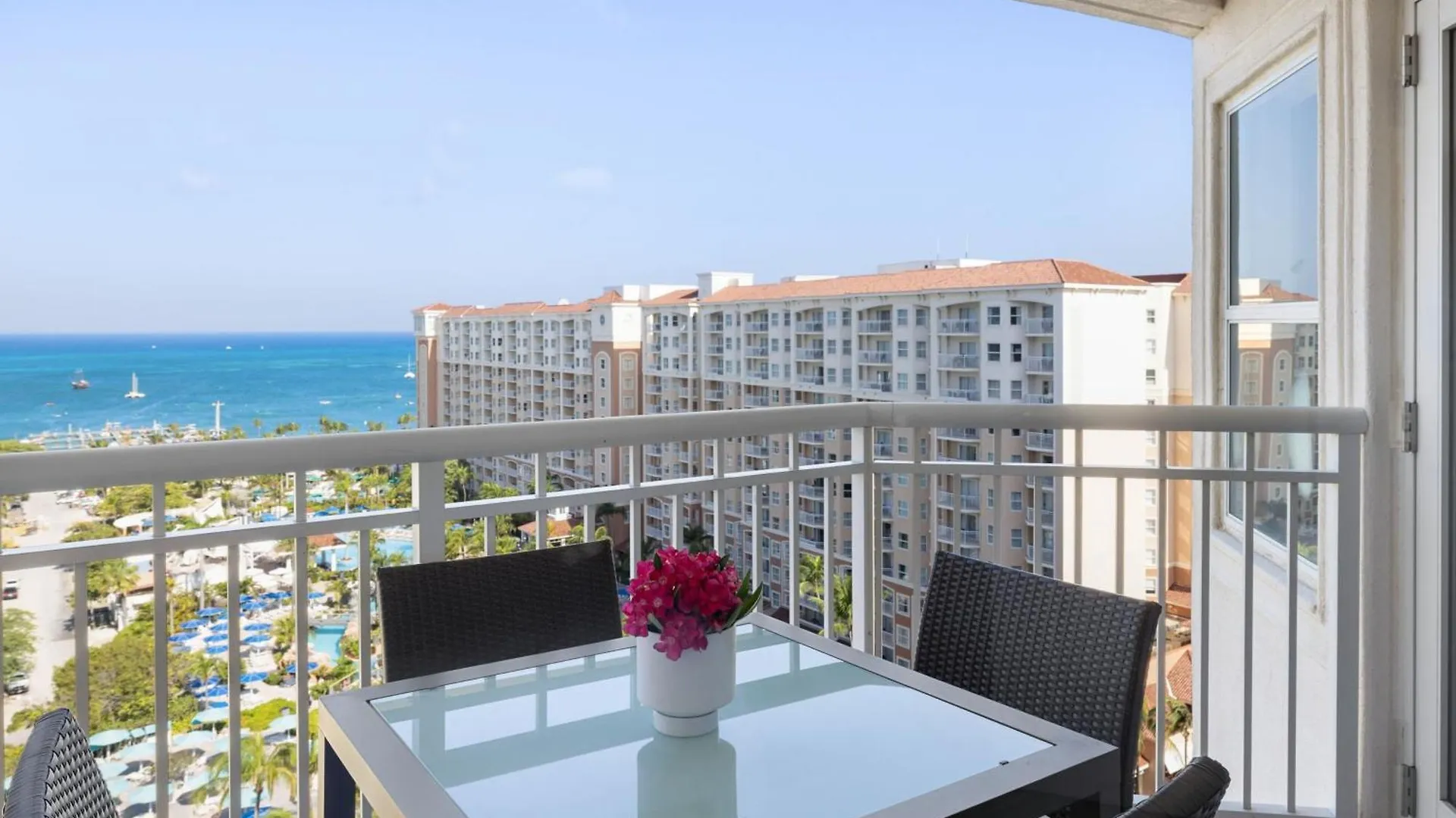 Marriott'S Aruba Surf Club Hotel Palm Beach